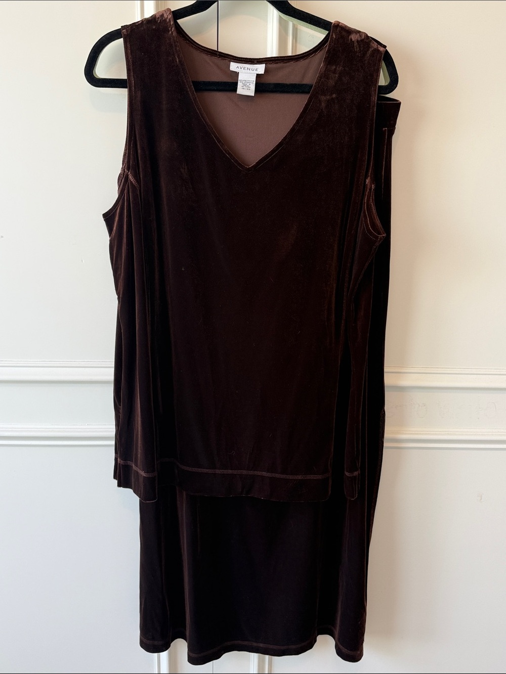 Avenue Women's Set Velvet V-Neck Tank with Matching Midi Skirt in Deep Brown